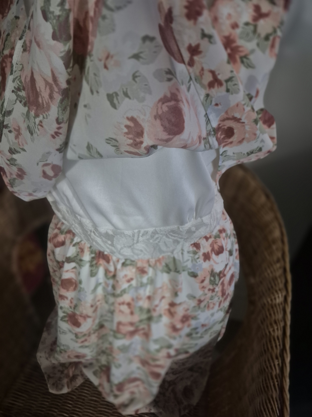 Guess Floral Ruffle Dress - Picture 5 of 6